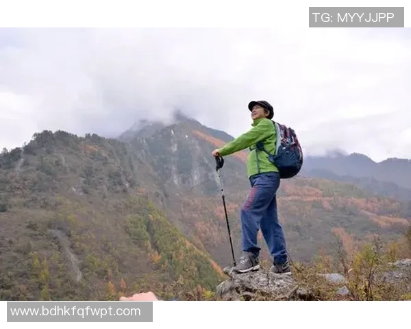 天下足球盛宴全球球迷共聚一堂感受激情与荣耀的足球之夜